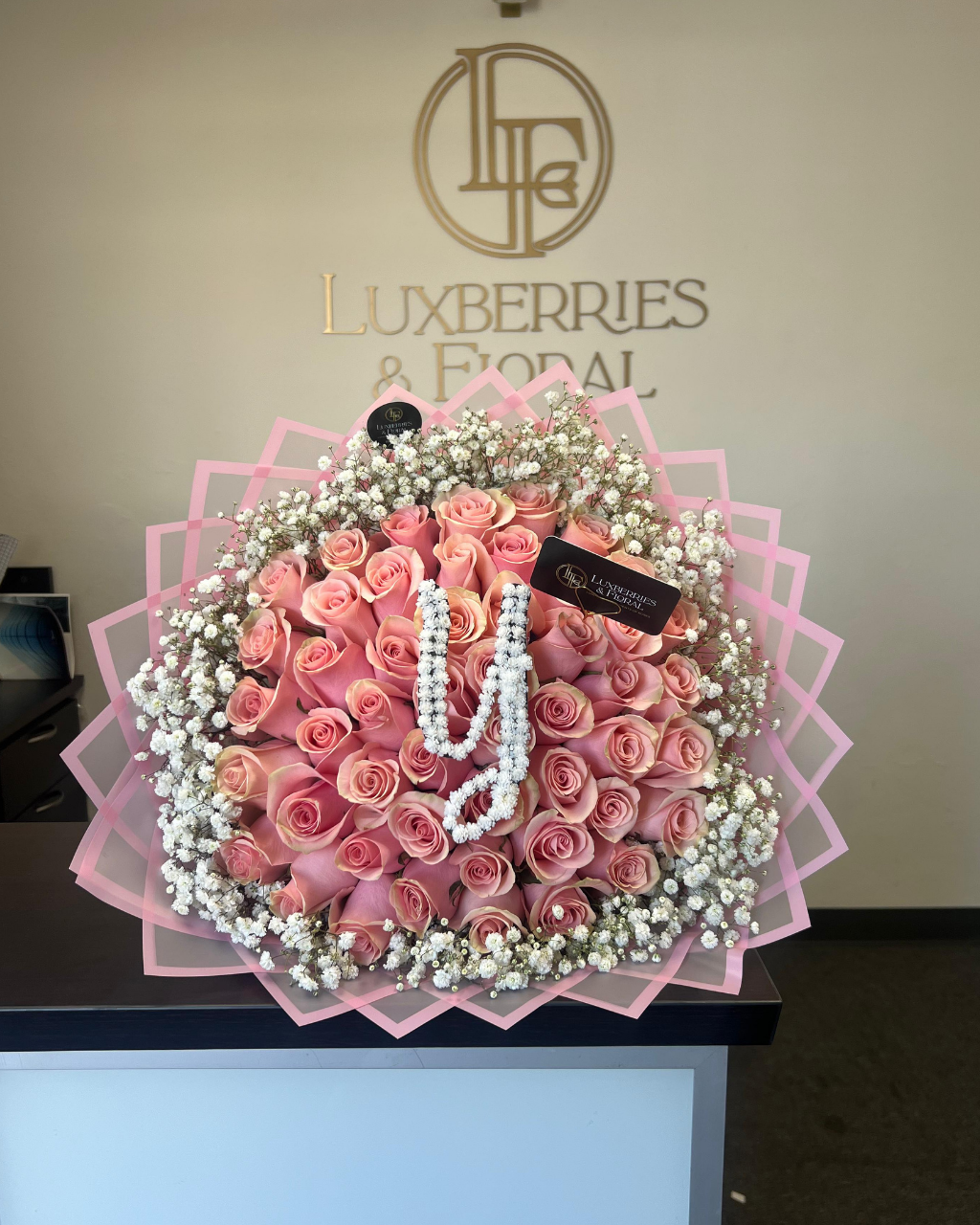 Pink Cloud Bouquet Luxberries & Floral