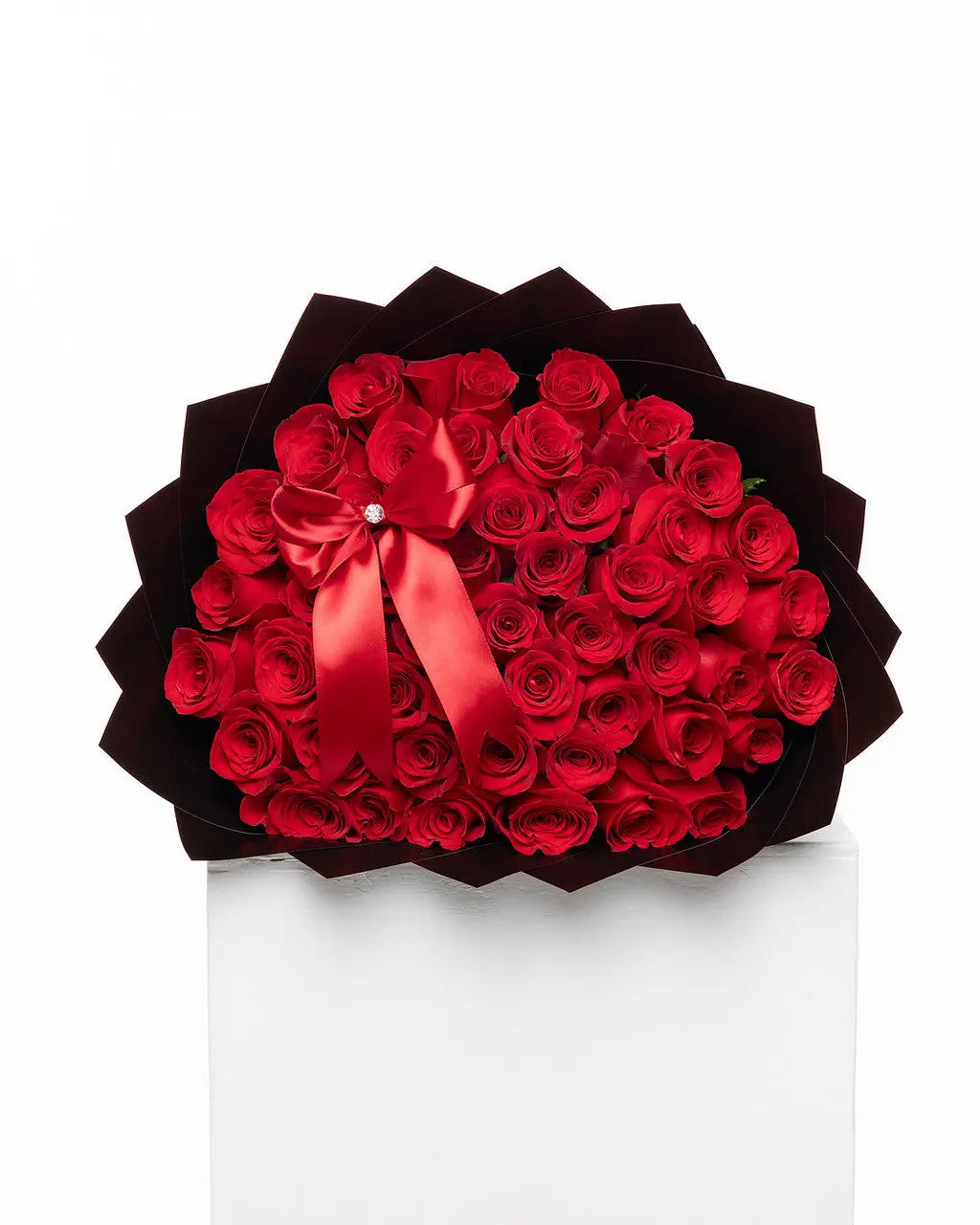 50 Red Ecuadorian Roses Bouquet - Arrangement for Valentine’s Day Luxberries & Floral