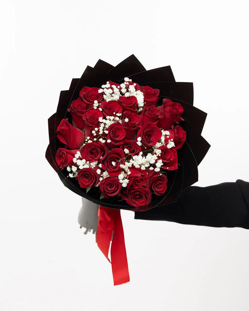 25 Roses + Baby’s Breath Bouquet - Arrangement for Valentine’s Day Luxberries & Floral