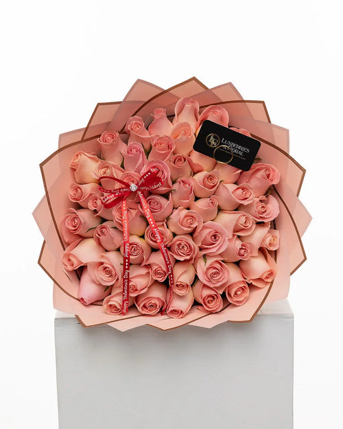 50 Pink Ecuadorian Roses Bouquet - Arrangement for Valentine’s Day Luxberries & Floral