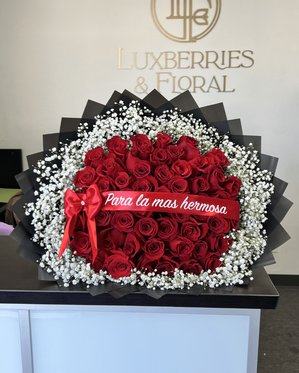 Amor Premium Arrangement (50 Roses + Banner) - Luxberries & Floral