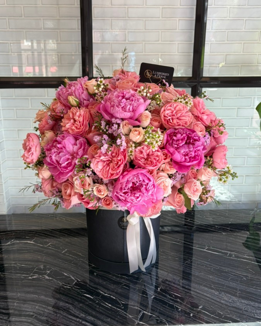 Blush Garden Mix - Luxberries & Floral