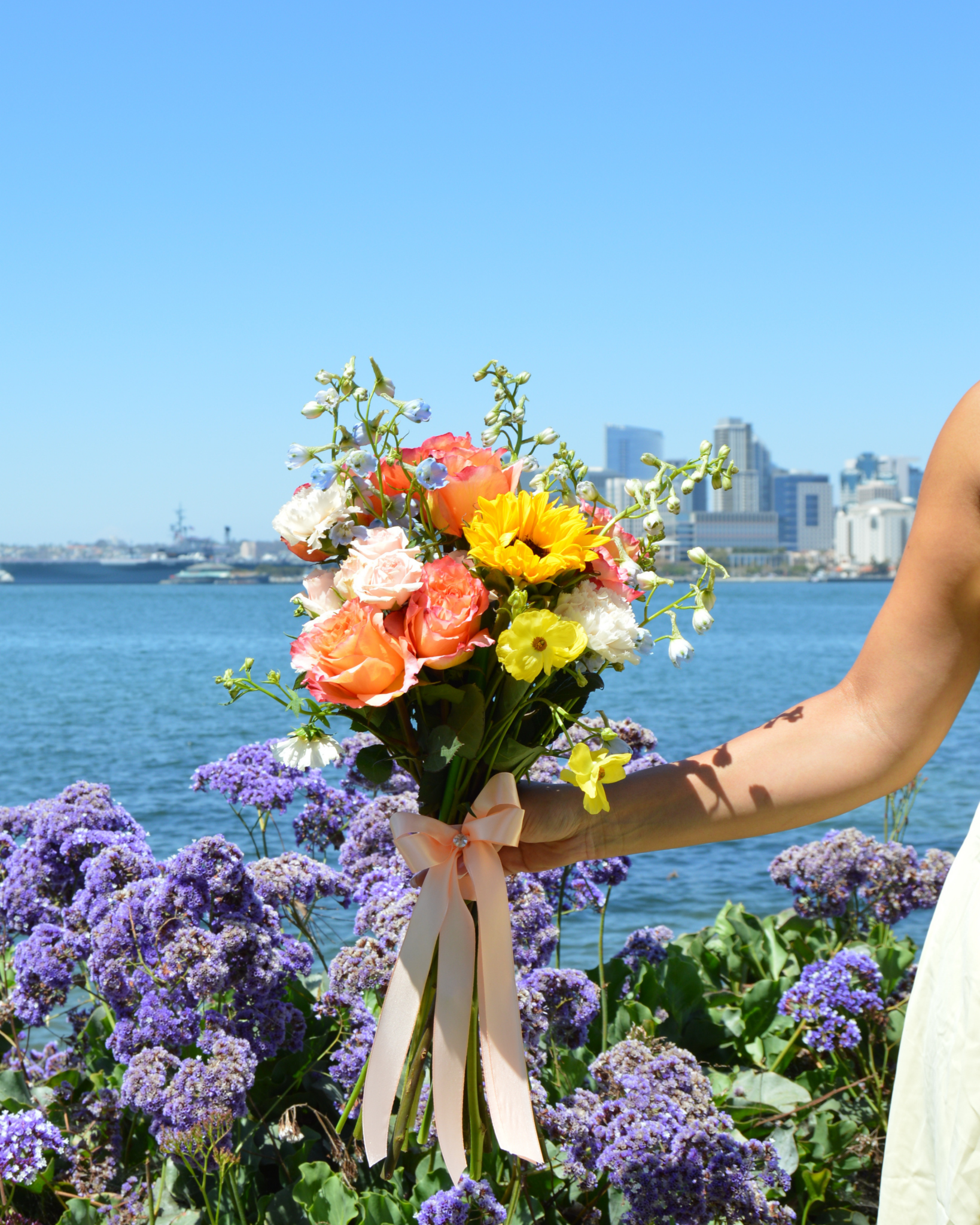 Coronado Sunshine Bouquet - Luxberries & Floral