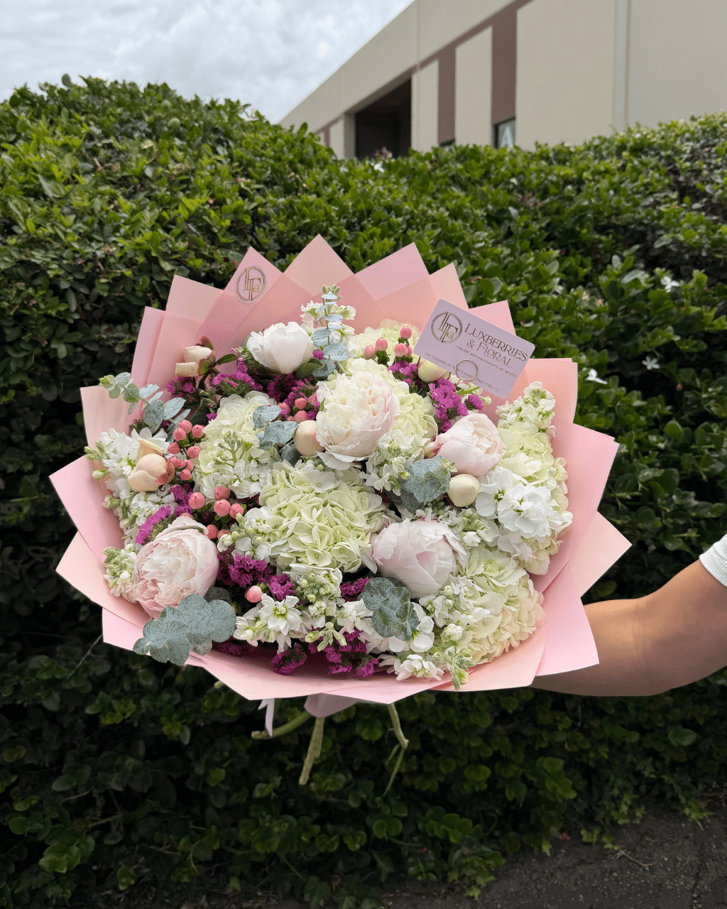 Peony, Hydrangea & Mixed Bloom Luxury Bouquet - Luxberries & Floral