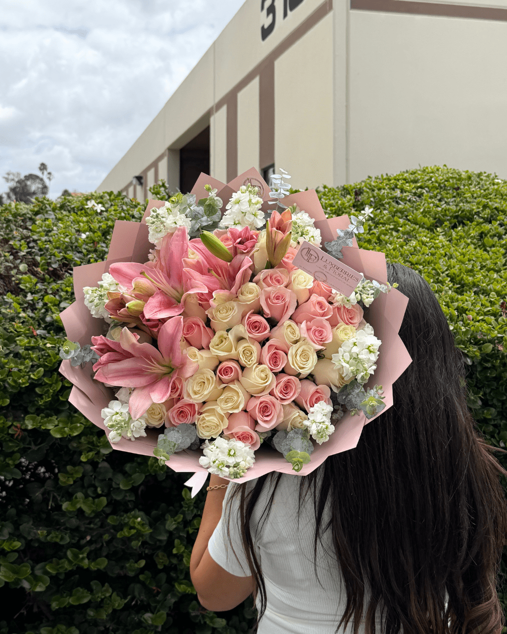 Pink Lily & Rose Grand Luxury Bouquet - Luxberries & Floral