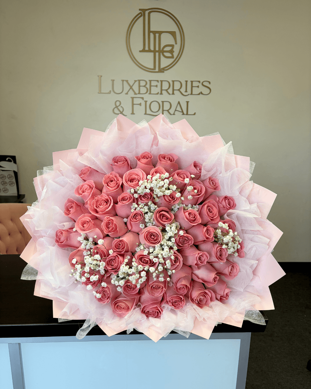 Pink Luxe 50 Rose Bouquet - Luxberries & Floral