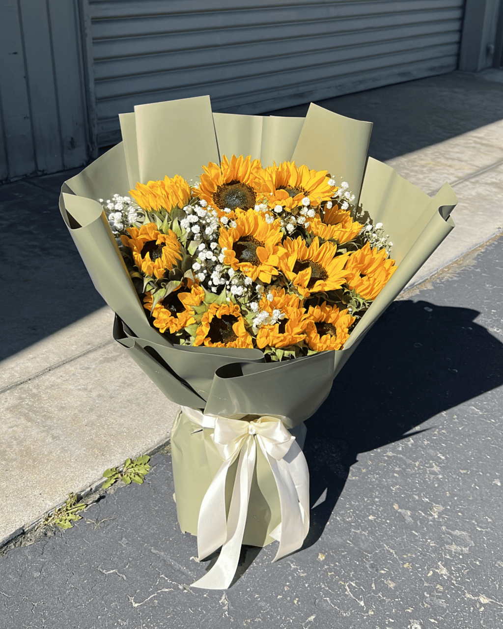 Sunflower Bouquet - Luxberries & Floral
